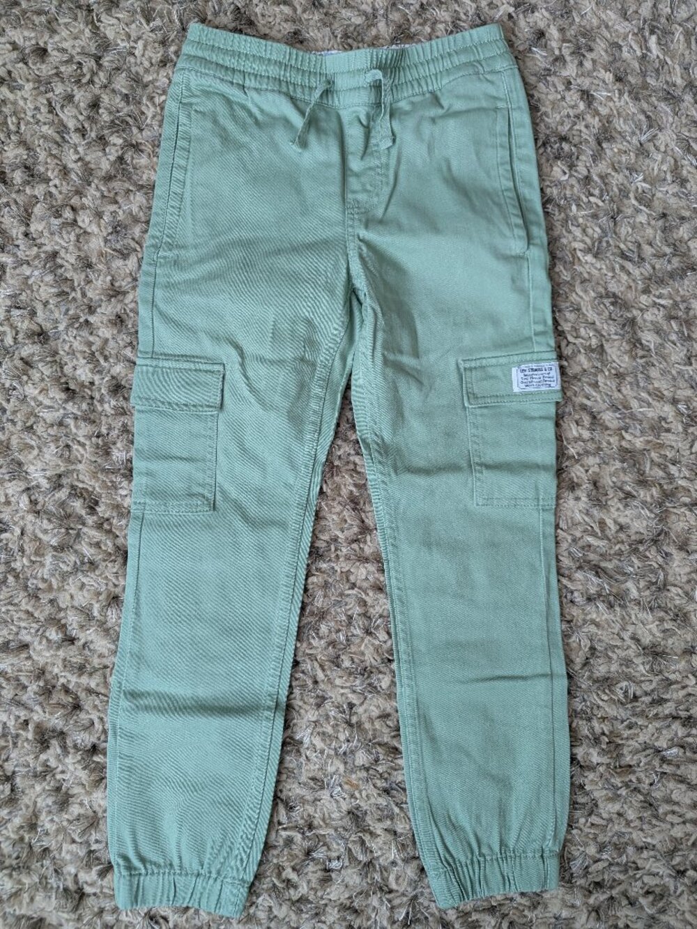 Levi's cargo jogger pants